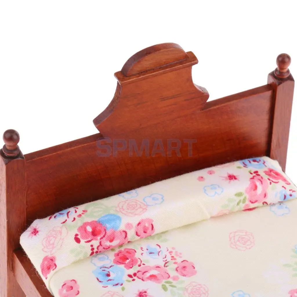 1/12 Scale Dollhouse Miniature Bedroom Furniture Floral Double Bed for 12th Dolls House Decoration Accessories