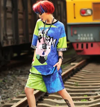 

2018 Harajuku Hip Hop Dance Summer Women Graffiti Short Sleeve Tops+Pants 2 Piece Suits for Women