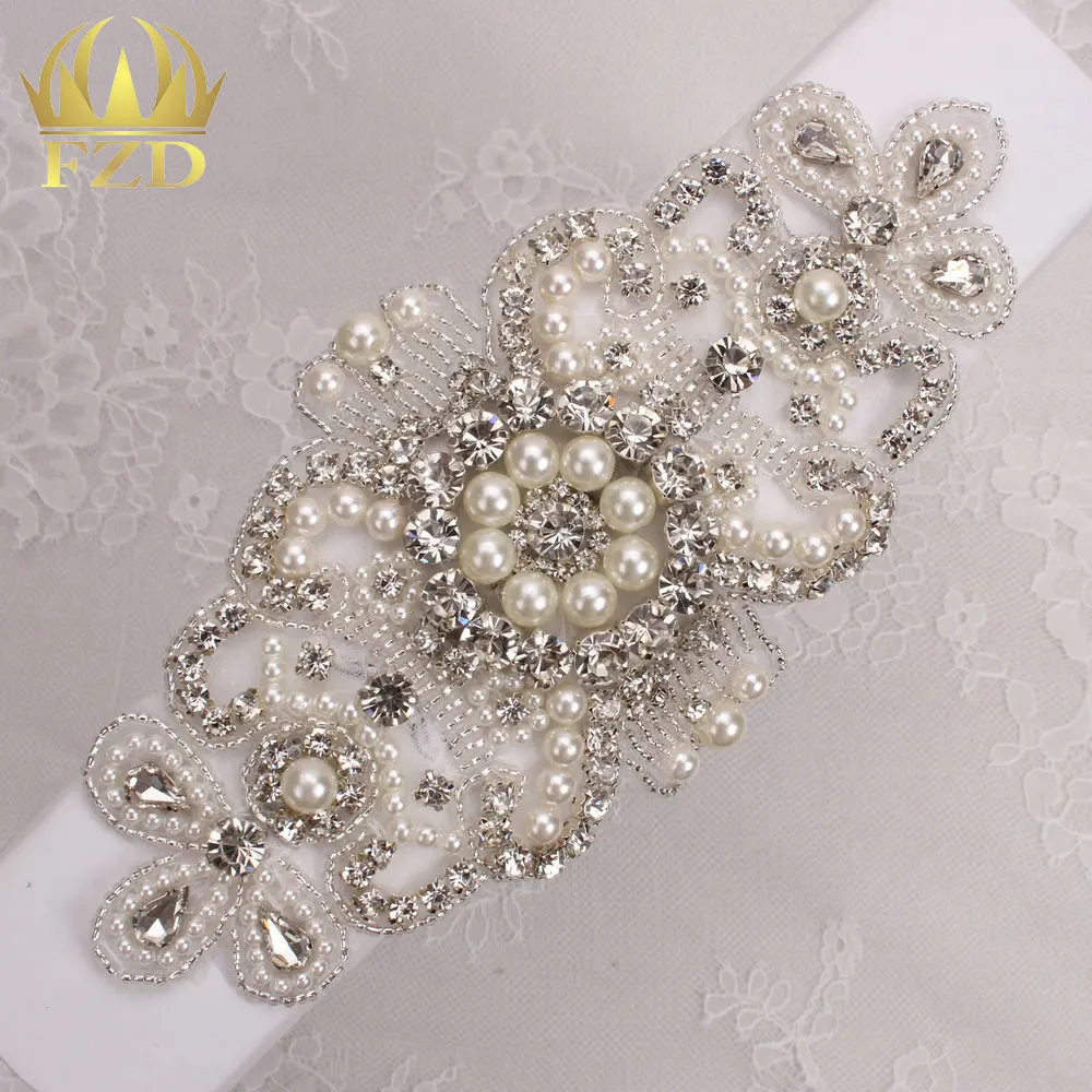 (30pieces) Wholesale Hot Fix Iron On Beaded Rhinestone Applique Crystal