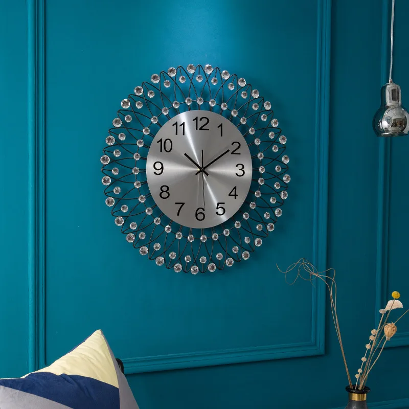 Скандинавские красивые креативные металлические настенные часы с кристаллами и бриллиантами, современный минималистичный домашний бесшумный часы, модные декоративные кварцевые часы - Цвет: C   6060CM