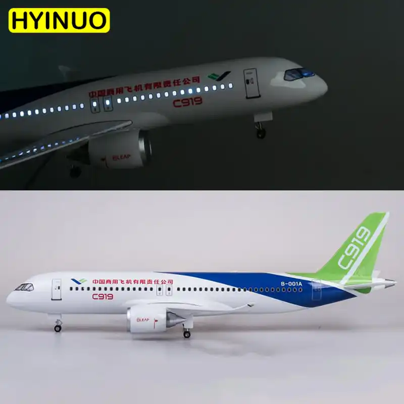 commercial airplane toys