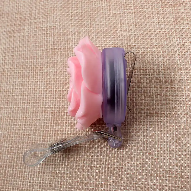 Creative Belles Couleurs Rose Fleurs Clown Rétractable Support De Badge Bobine Filles Infirmière Exposition Enfermera Nom Carte Poitrine