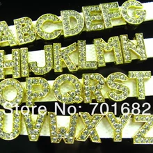 Цена 260 шт 10 мм золотой цвет цинковый сплав и прозрачные буквы для именных браслетов со стразами Шарм диетические аксессуары подходят 10 мм ошейник для домашних животных