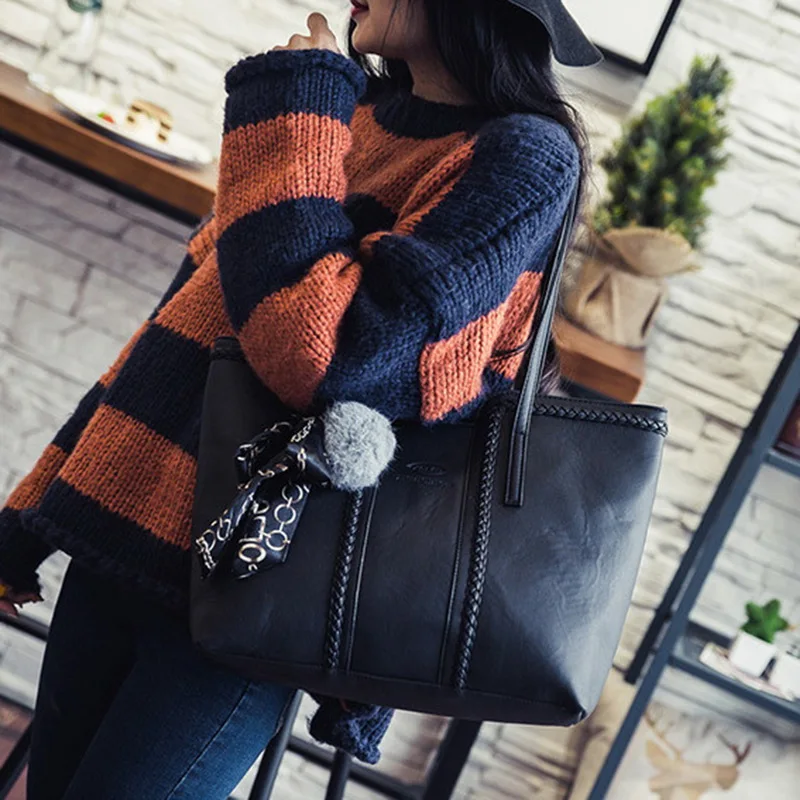 

NIBESSER Bags For Women 2018 Designer Vintage Hobos With Fur Ball Luxury Handbags Woven Sac A Main Shopper Tote Bag Women