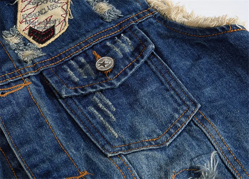 4117372976_370501718