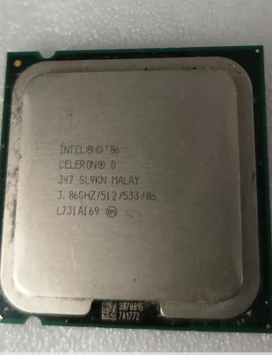 

Intel Core 2 Duo 347 Desktop Processor Dual-Core 3.06GHz 512KB Cache FSB 533MHz LGA 775 347 Used CPU