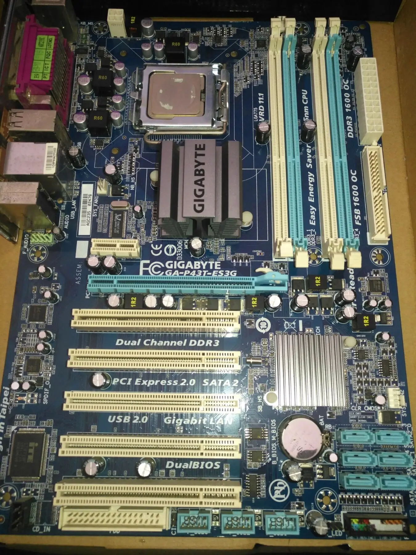 Gigabyte ga-p43t-es3g. Gigabyte ga-p43-es3g. Gigabyte ga-p43-es3g p43. Gigabytе gа-р43- еs3g. Gigabyte ga ep43 es3g.