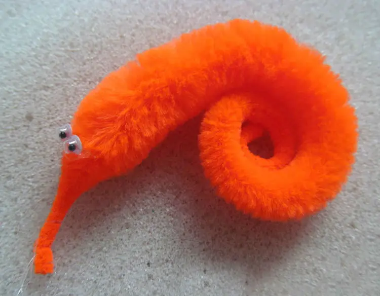 Mr Fuzzy Wigglee Twisty Raupe Pelzig Wurm Spielzeug Pülsch Geschenk für Kinder 