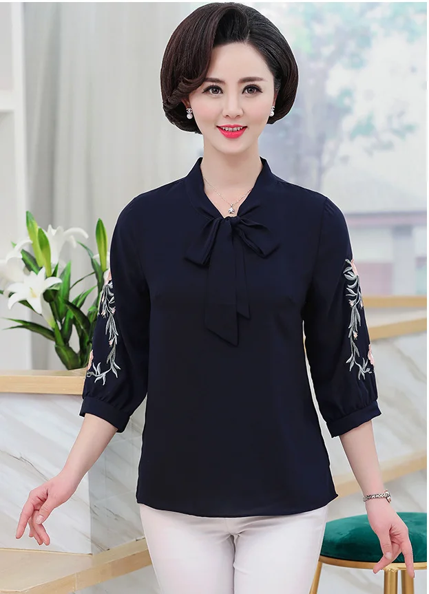 

Summer New Middle-Aged Women Shirts Casual Embroidery Plus Size Women'S Blouse Casual three Quarter Sleeve Ladies Shirt T503
