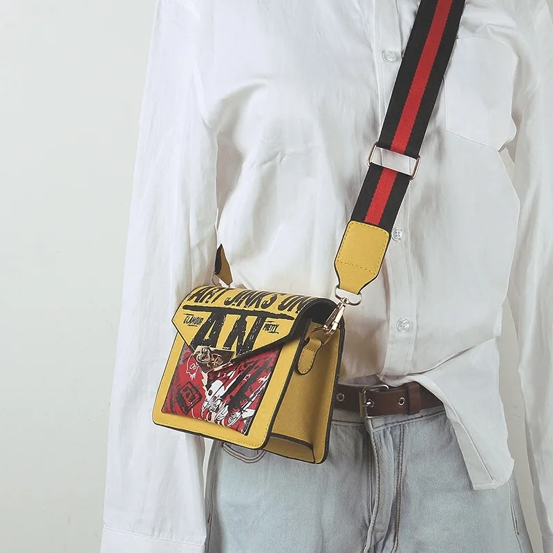 

The new spring and summer 2019 Han Guokuan female bag shoulder strap Shoulder Satchel simple small stamp Harajuku wind bag