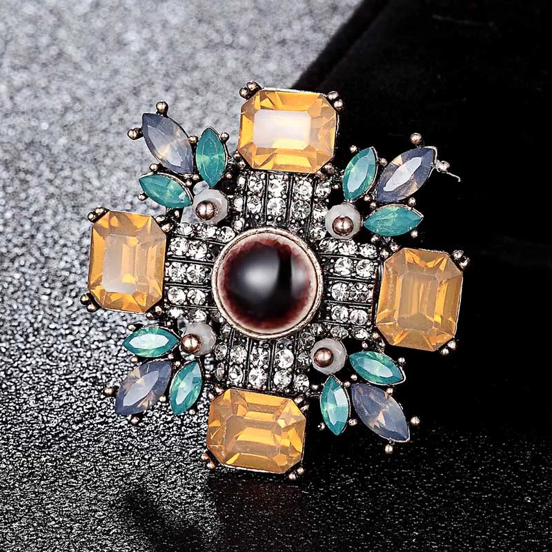 

Zlxgirl Jewelry Brand pink Rhinestone cross brooches women Girls Clothes Accessories antique gold vintage pins Bags accessories