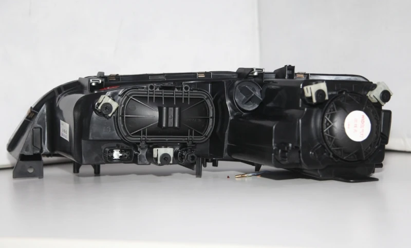 03-116 mazda 6 led -jc (4)