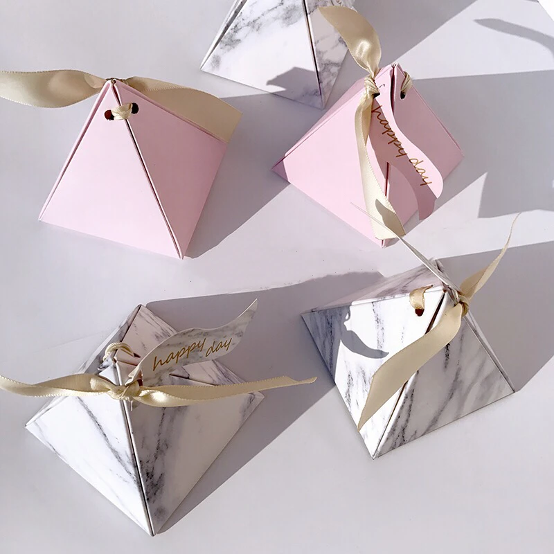 

100pcs New Triangular Pyramid Marble style Candy Box gold / pink ribbon Happy Day tags Wedding Favors Party Supplies Gift Box