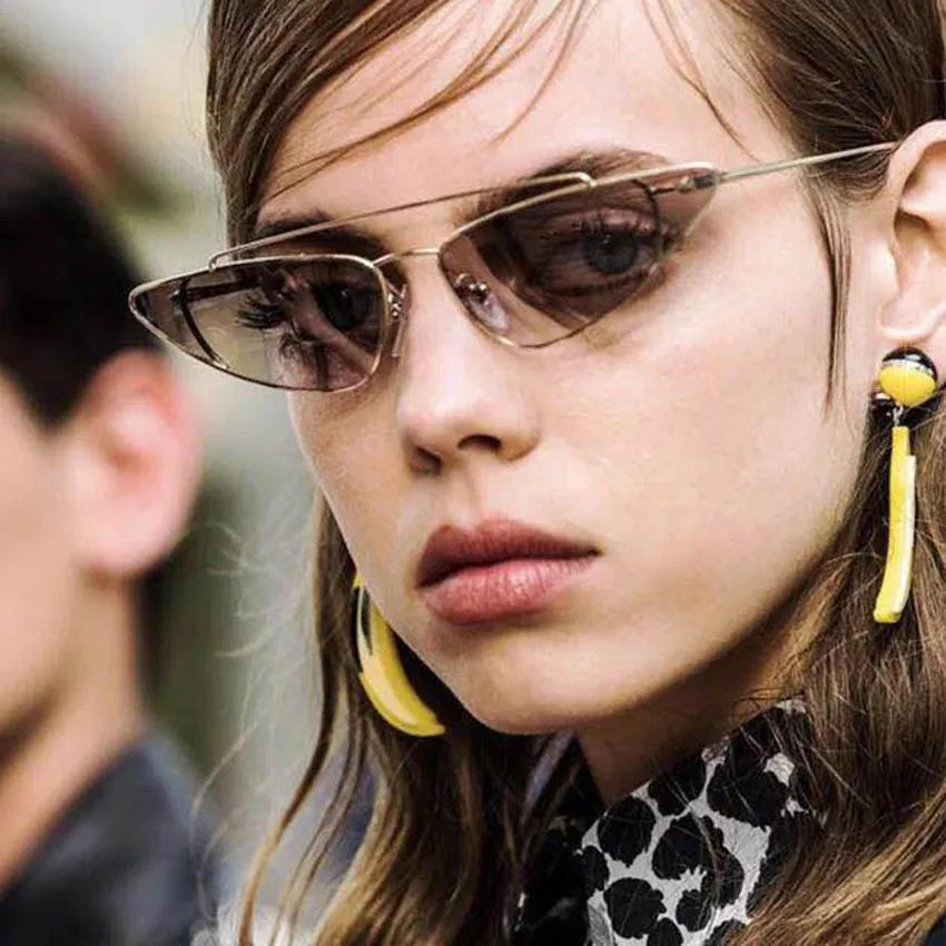 

New Korean version of simple fruit banana earrings paragraph wild street shooting earrings Simple bananaWild Acrylic Earrings610