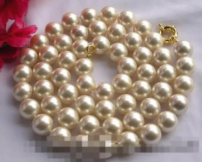 

3404 round champagne south sea shell pearl necklace