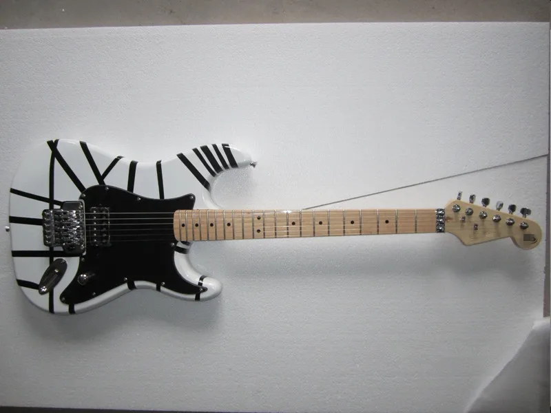 

Factory Custom Wholesale tremolo White Electric Guitar with Black pickguard,1 humbucking Pickups,Can be changed as request
