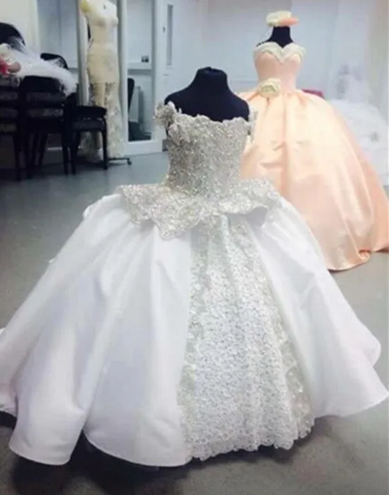 Actual Image White Flower Girl Dresses 2017 Princess Ball Gown Pearls Lace Up Child First Communion Dress Custom size and color
