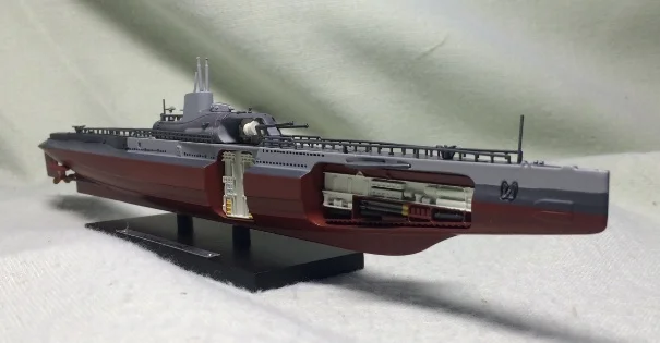 1:350 французская подводная лодка Surcouf 1942 Вторая мировая война военная модель