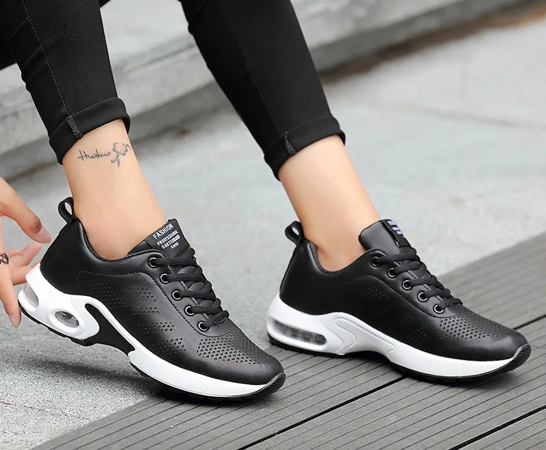 QQ20180629-175631.Women Casual Shoes 2018 Spring Autumn Soft Leather Women Shoes Fashion Women Flats Breathable Women Sneakers