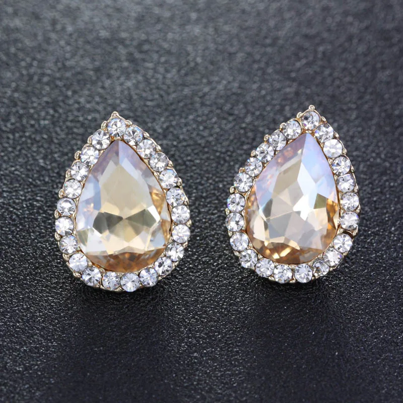 FLOLA Big Gold Stud Earrings Crystal Stud Earrings for Women Girls