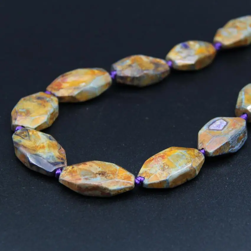 Approx10-12PCS/strand коричневый и фиолетовый трещина Сумасшедший Агаты камни Freeform Грановитая самородок плиты свободные Бусины Подвески ювелирных
