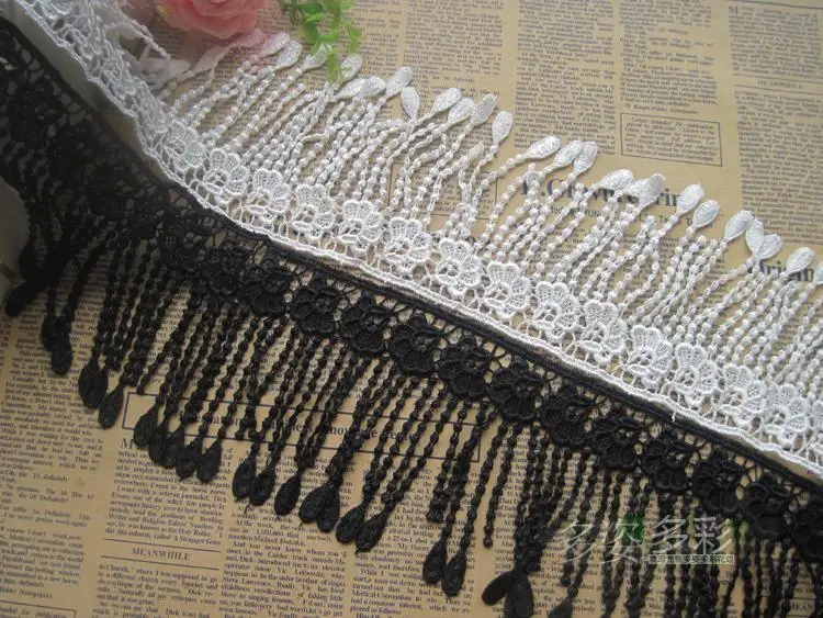 кружево с бахромой