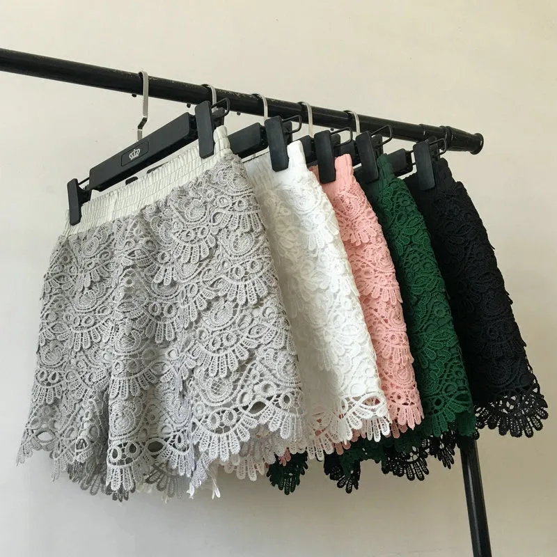 Najtaniej 8 kolorów Hollow koronkowe szorty damskie Hotpants letnie czarne krótkie spodenki Feminino kobiety krótka plaża elastyczny, wysoki stan seksowne szorty C4417