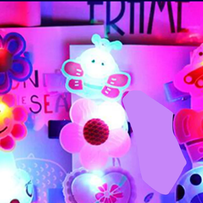 50 шт./лот светодиодный мигающий заколки Мультяшные милые игрушки светящиеся аксессуары для волос события день рождения светильник для вечеринки детские игрушки