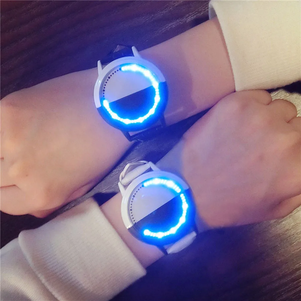 

Vente Casual Unique Lovers Couple Men Women Quartz Wrist Watches Creative Design Clock Digital Relogio Feminino Masculino Saat