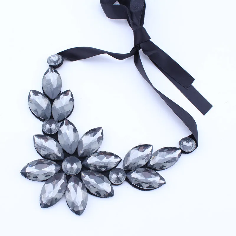 5 цветов Роскошные эффектные регулируемые черные ленты большое Ювелирное Украшение Кристалл Ожерелье-чокер с цветами Подвески bib ожерелья для женщин