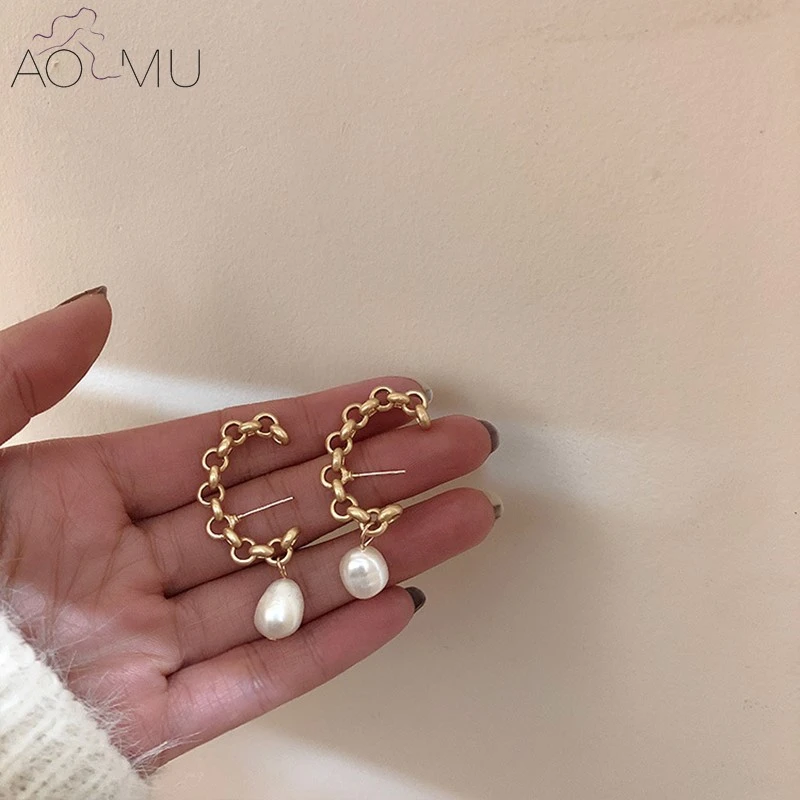 AOMU Новинка, корейские серьги-гвоздики с натуральным пресноводным жемчугом из золотого металла для женщин и девушек, ювелирные изделия для свадебной вечеринки, подарок