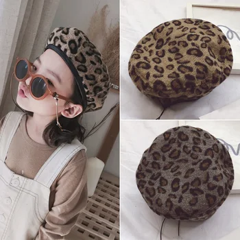 

Children's beret female England sun hat fashion 2018 autumn and winter leopard boys and girls beret hat painter hat