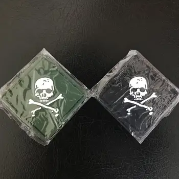 

10pcs Rubber Skull Tactical Patch 3D PVC Combat Badge Hook Military Brassard Army Armband Shoulder Emblem Black Green Color
