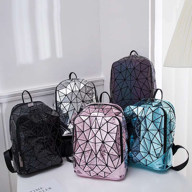 

pink Geometric Luminous Mirror Sequins Female Backpack Geometric Women school backpacks for teenage girls mochila feminina 2019