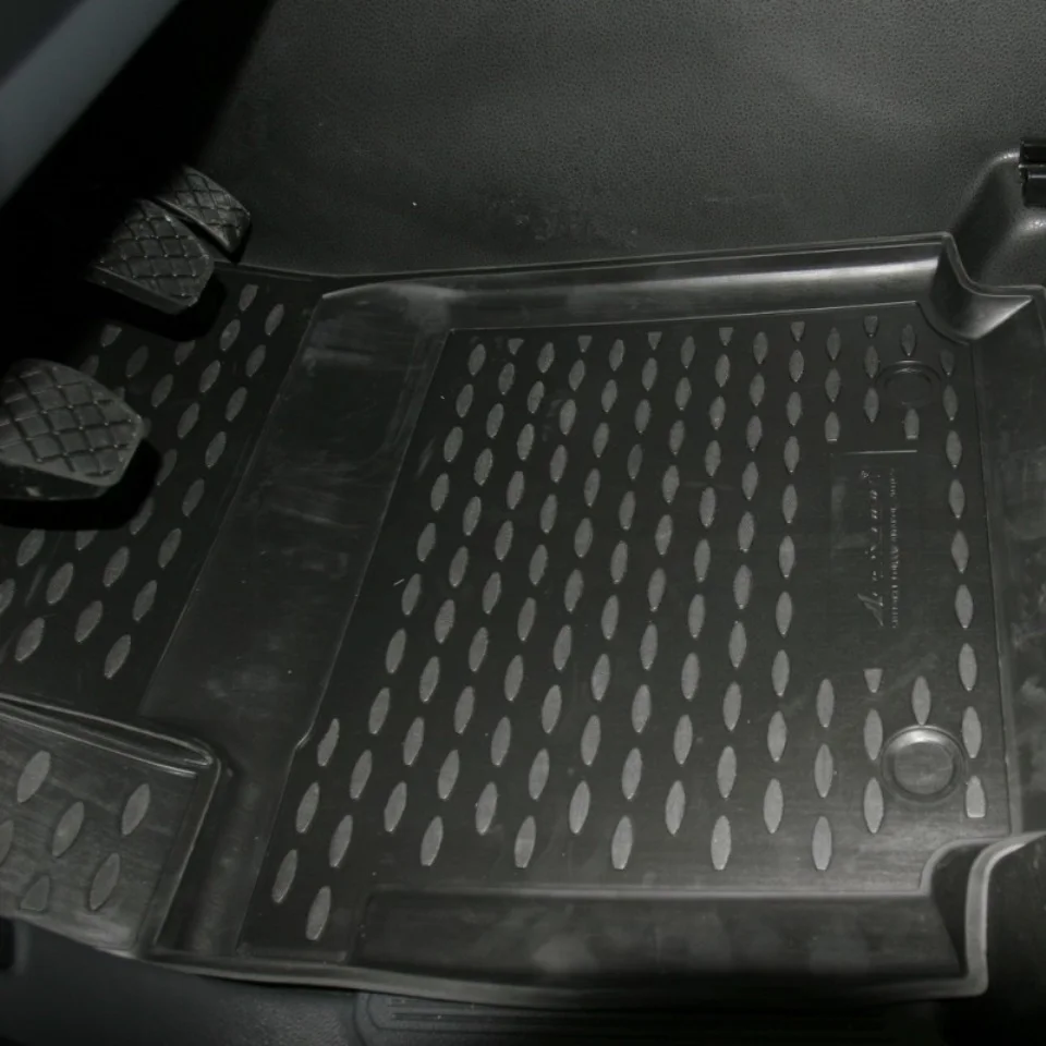 31815921