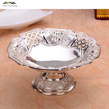 

Shiny Dessert Plates Silver Fruit Dish Fruit Rack Sweet Dishes Epoxy European Plates Tray For Wedding Or Party 18X18X9cm 038