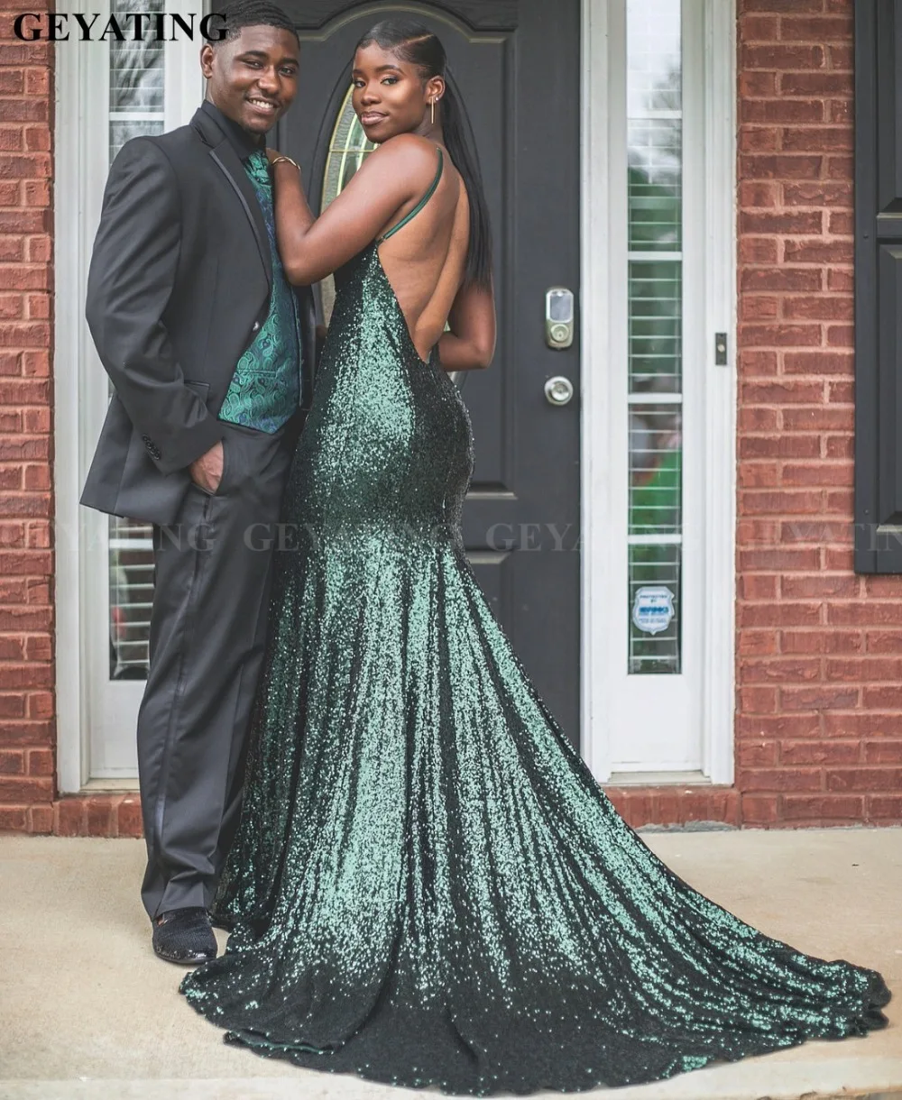 

Sexy V-Neck Backless Mermaid Emerald Green Prom Dresses with Straps Court Train Sparkly Sequined African Plus Size Evening Gowns