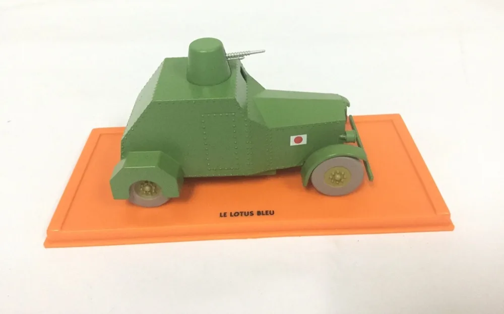 

ATLAS 1/43 TINTIN CAR MODEL LE LOTUS BLEU L'automitrailleuse blindee (1946)