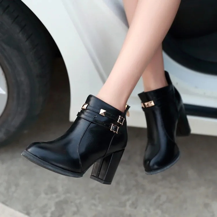 

Big Size 11 12 13 14 15 16 17 18 19 Rough heel, middle heel, round head, thick heel, back zipper, short boots