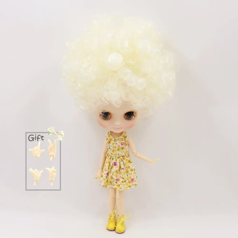 

Nude Factory Middle Blyth doll Series No.QE300 Cream white curly hair Matte face suitable for change toy Neo BJD