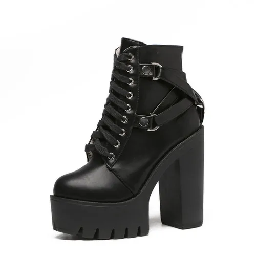 black boots women heel