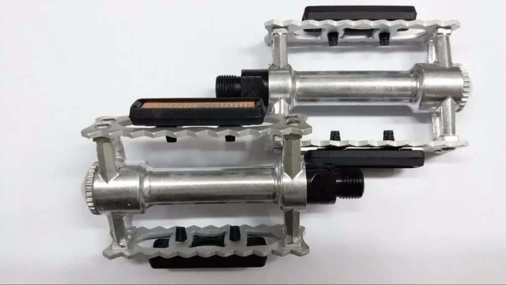 Retro bicycles pedal retro pedal road bike fixed gear Bike pedalin