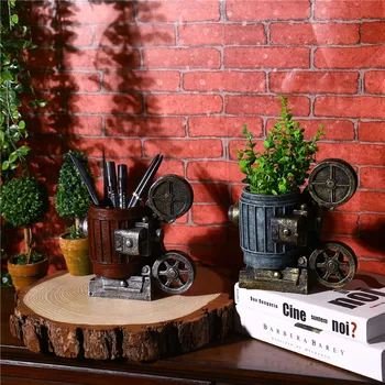

Europe Classic Resin Projection Machine Style Pen Container Office Home Figurines Sundries Storage Box Creative Pen Holder Craft