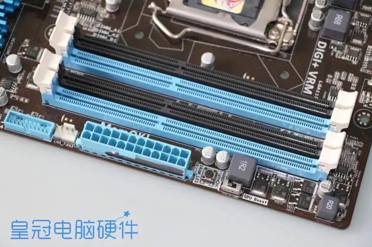 ASUS P8Z77-V LK سطح اللوحة Z77 المقبس LGA1155 i3 i5 i7 DDR3 32G SATA3 USB3.0 VGA DVI HDMI موانئ دبي ATXmotherboard تستخدم 80% جديد