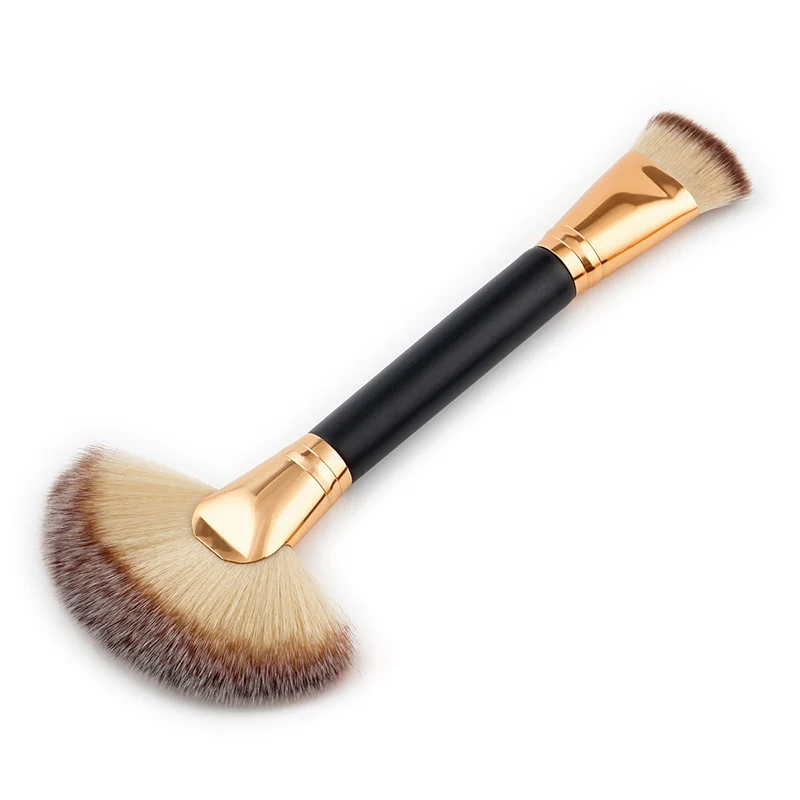 1 Pcs Professional High Quality Fan Shape Makeup Brush Blending