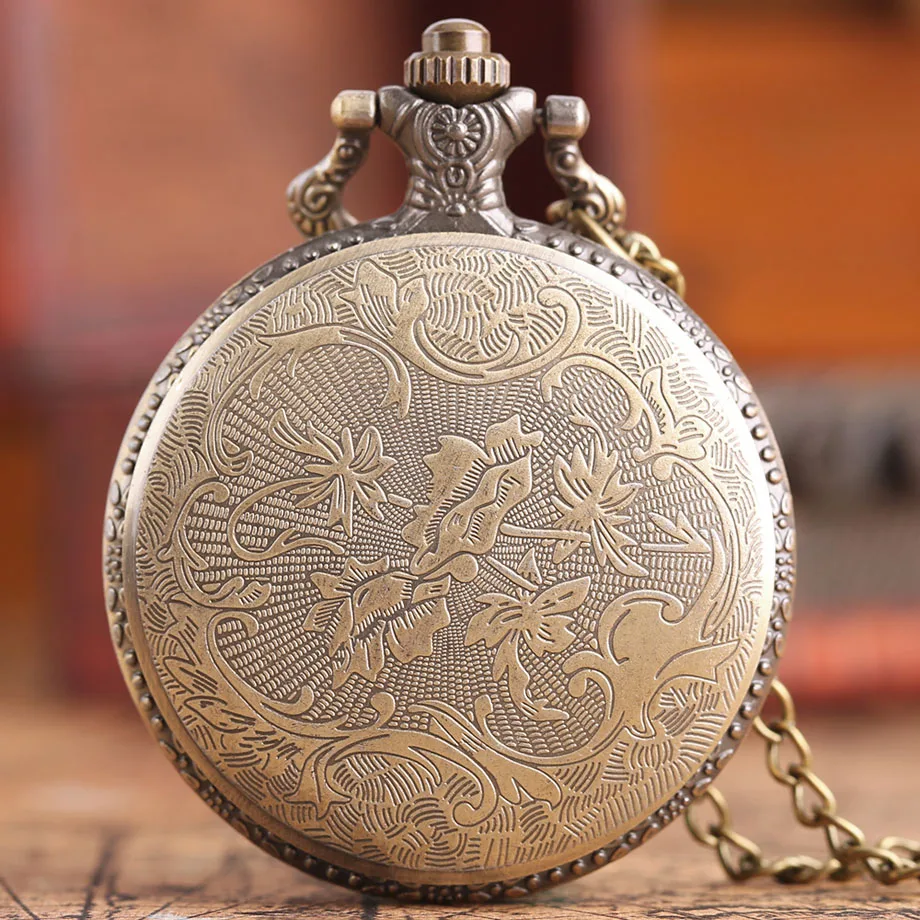 Iron Man Design Quartz Pocket Watch Classic Arabic Numbers Retro Bronze Pendant Gift for Men Women Children with Necklace Chain (8)