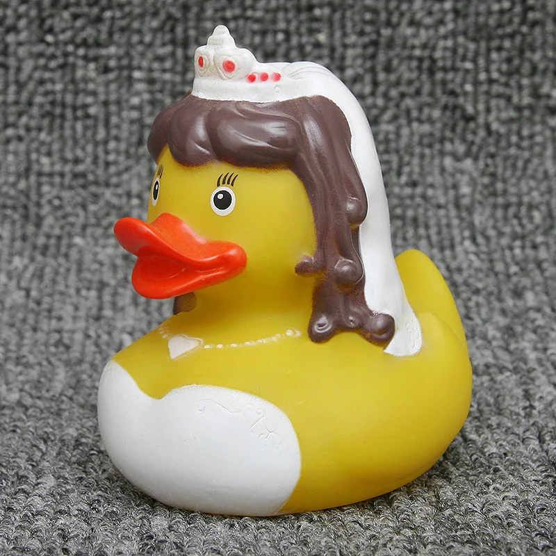 الكلاسيكية العائمة البط لطيف طفل حمام الماء لعب هيت التقى meisje دي لل parel بطة من المطاط لعب هدية للأطفال الطفل حزب ديكور الكلاسيكية العائمة البط لطيف طفل حمام الماء لعب هيت التقى meisje دي لل parel بطة من المطاط لعب هدية للأطفال الطفل حزب ديكور