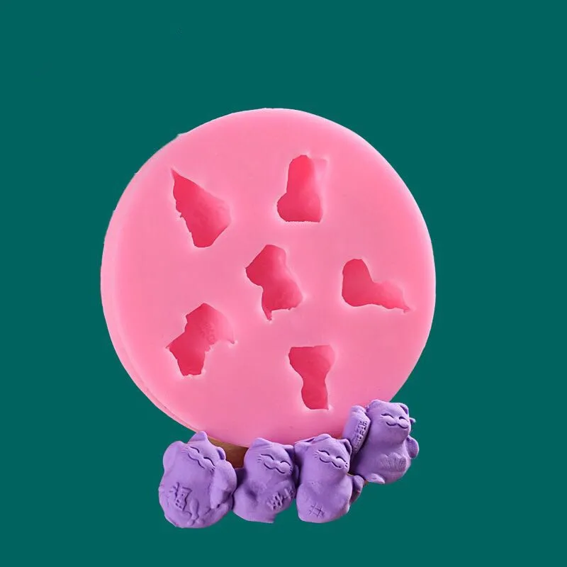 

Fortune Cat silicone resin mold UV making jewelry pendant earring keychain liquid epoxy mould craft tool accessories