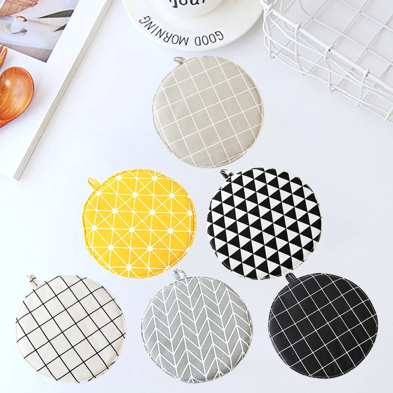 

1 Pcs Cotton Pot Striped Plaid Printed Round Mat Pad Heat-resisting Heatproof Table Cloth Pad Slip-resistant Kitchen Cooking