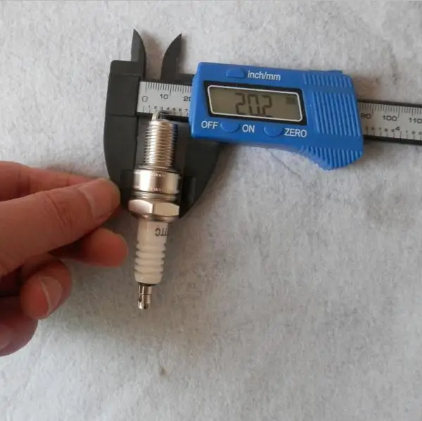 SPARK PLUG F7TC 6